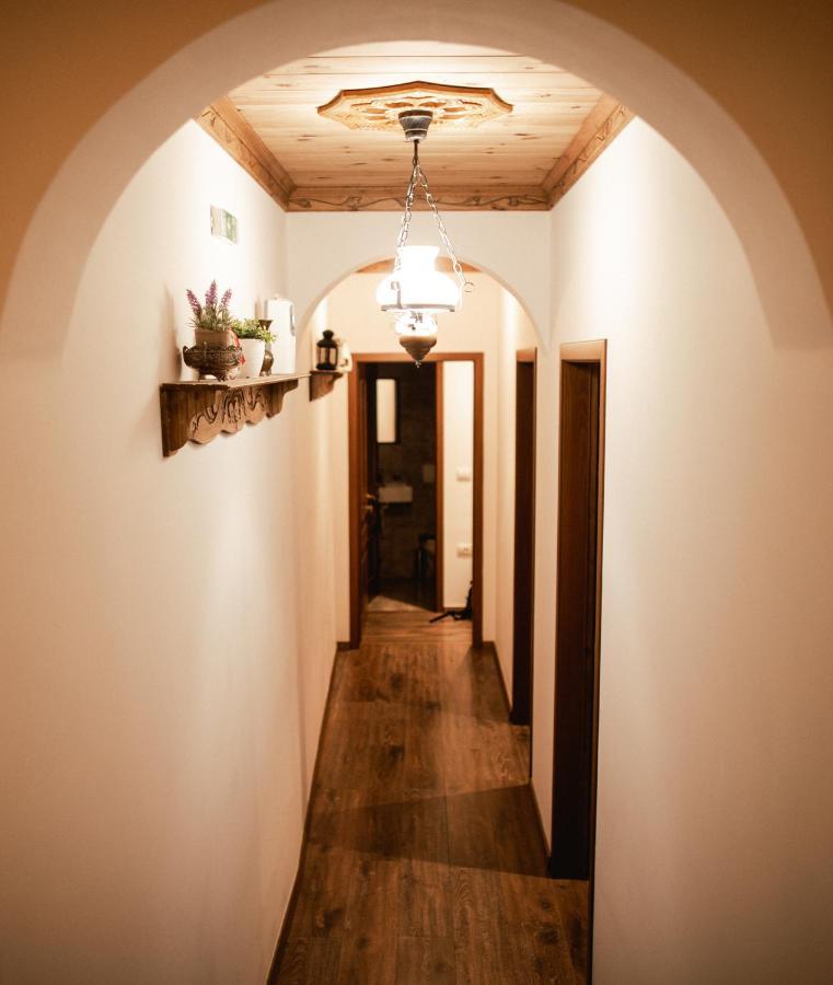 4 Rooms Since 1950 Gjirokastër Exteriör bild