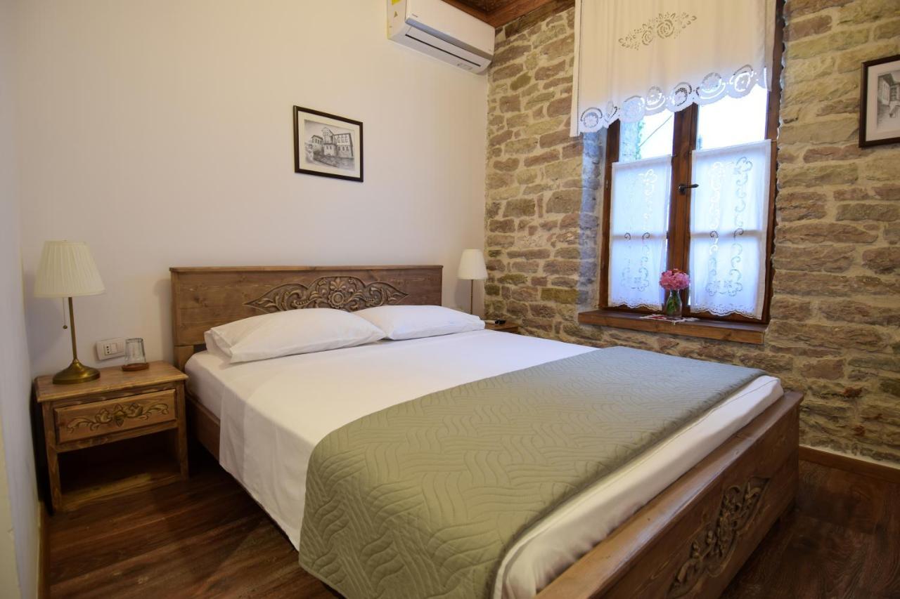 4 Rooms Since 1950 Gjirokastër Exteriör bild