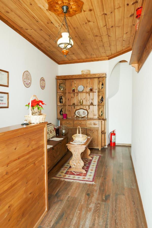 4 Rooms Since 1950 Gjirokastër Exteriör bild