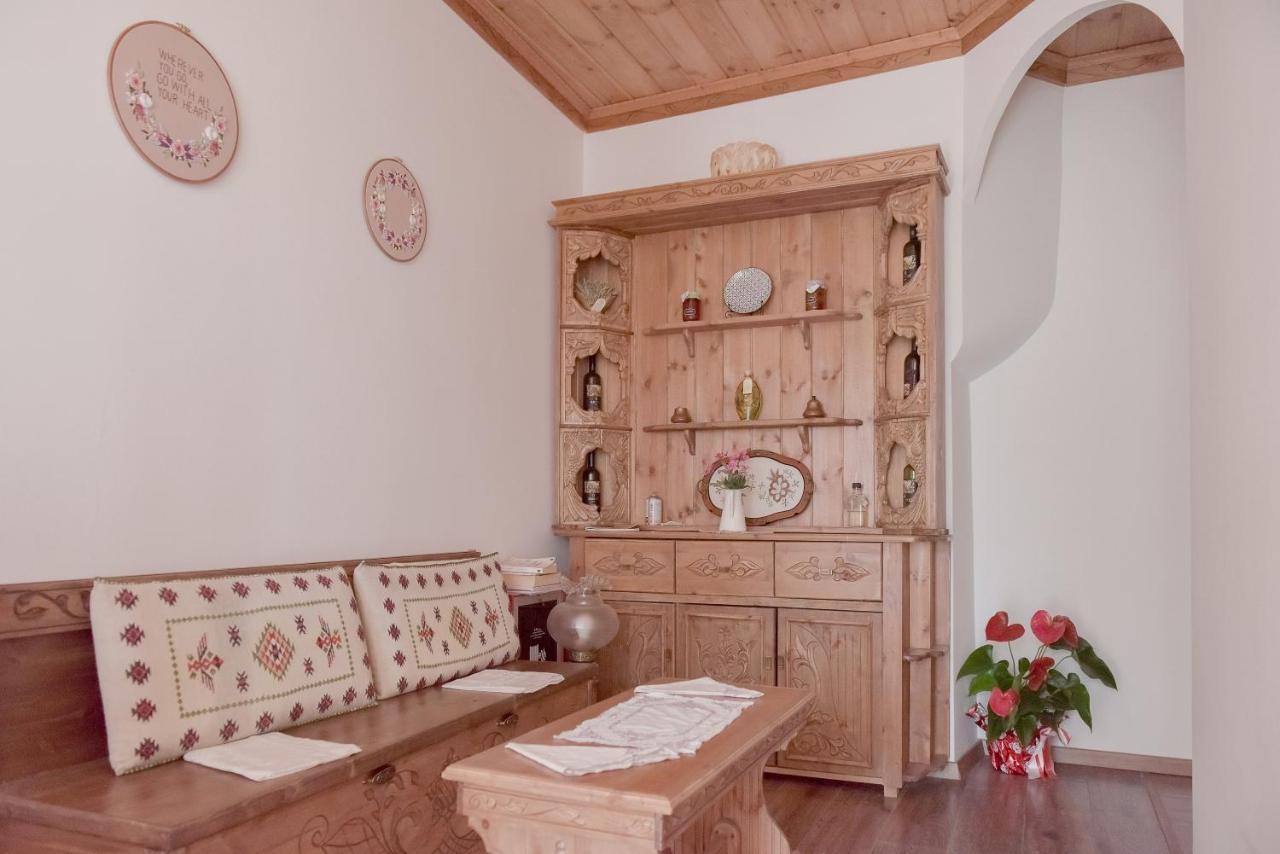 4 Rooms Since 1950 Gjirokastër Exteriör bild