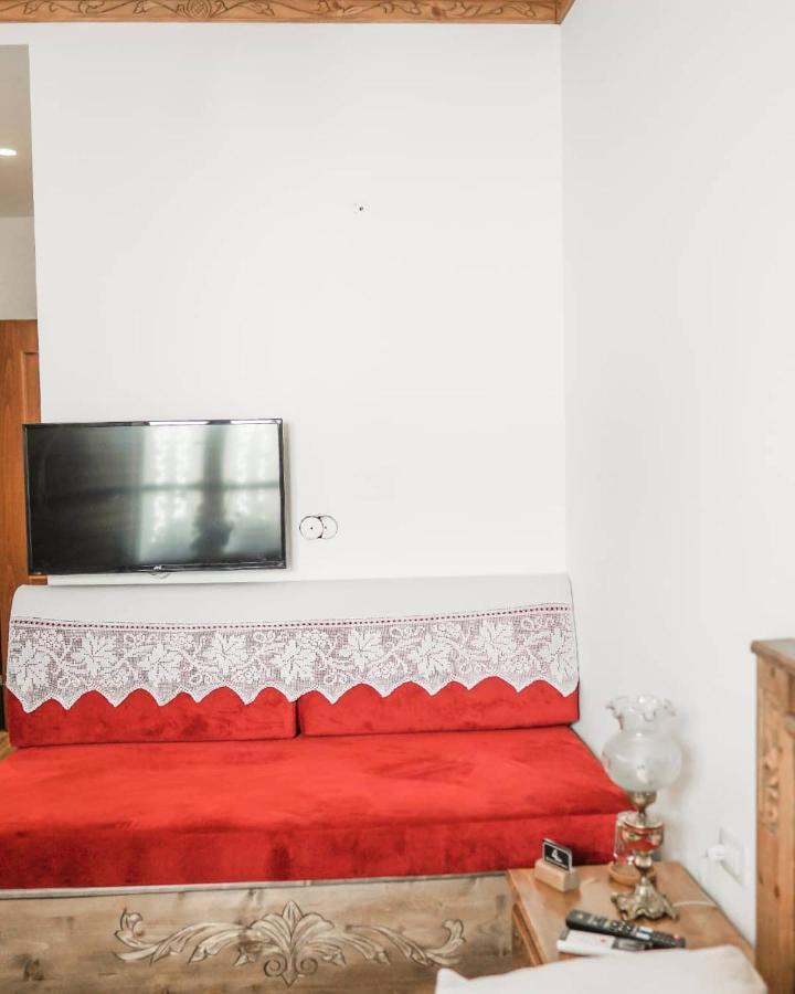 4 Rooms Since 1950 Gjirokastër Exteriör bild