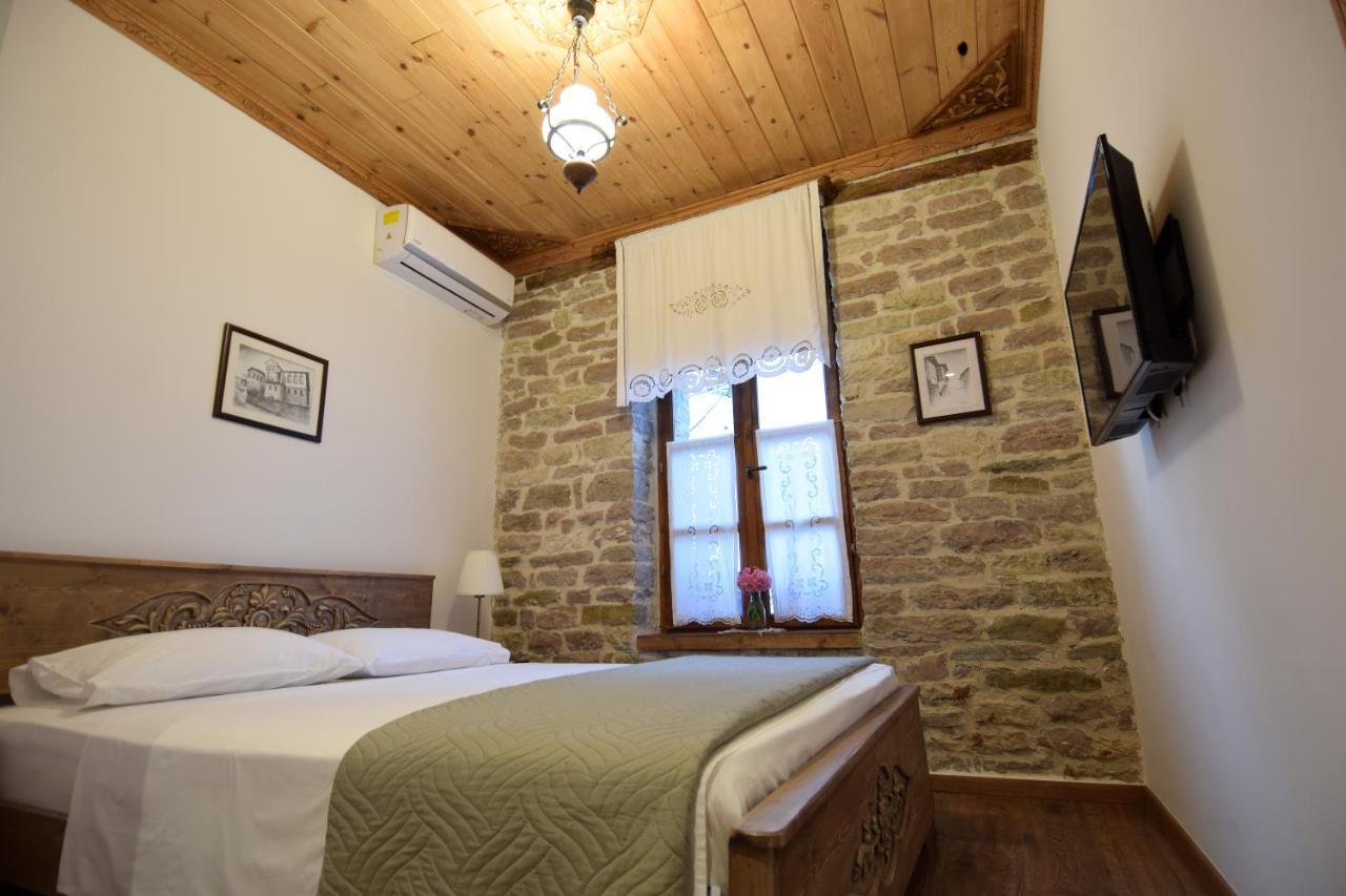 4 Rooms Since 1950 Gjirokastër Exteriör bild