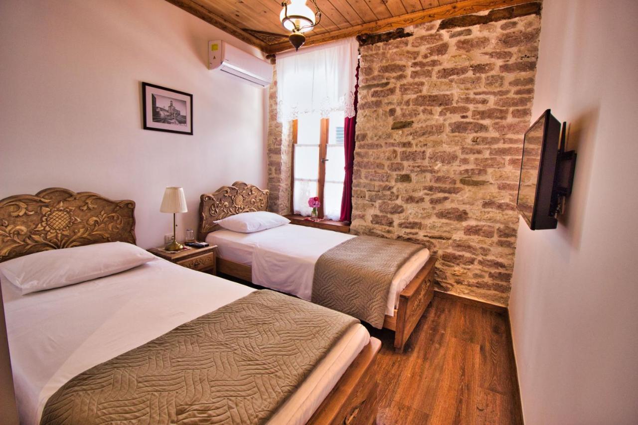 4 Rooms Since 1950 Gjirokastër Exteriör bild