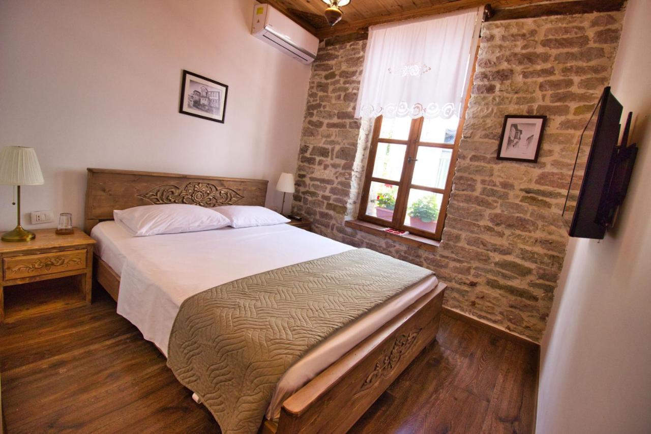 4 Rooms Since 1950 Gjirokastër Exteriör bild
