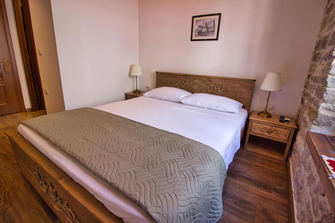 4 Rooms Since 1950 Gjirokastër Exteriör bild